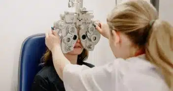 contrôle chez l'ophtalmologue