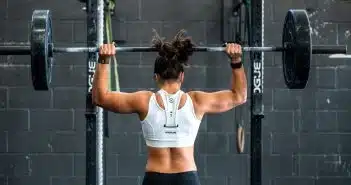 woman doing weight lifting