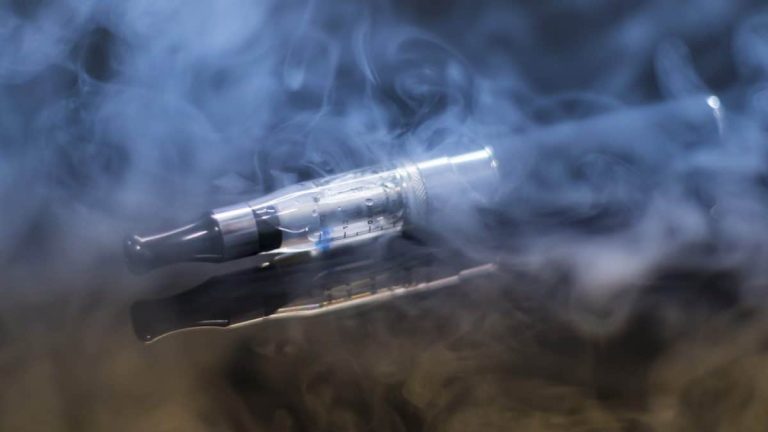Vapotage : les bonnes habitudes pour un usage optimal de la cigarette électronique